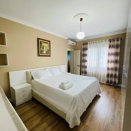 Flora 3* Tirana